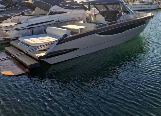 Motorboat FOCUS MOTOR YACHTS FORZA 37 520hp