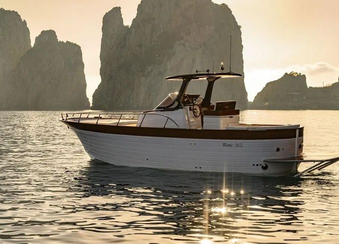 Motorboat Mimi Libeccio 9.50 WA LUXURY 250hp