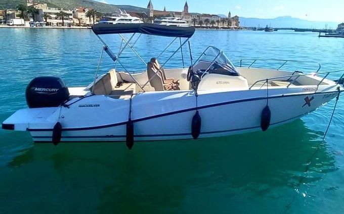 Motorboat Quicksilver Activ 675 Open 7.25m 150hp