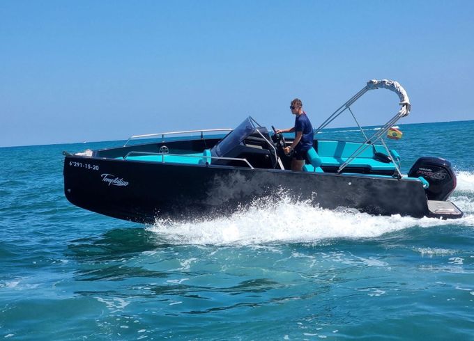 Motorboat Nuva M6 Open 115hp