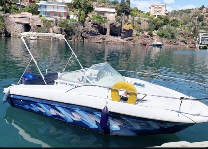 Motorboat Beneteau Flyer 650 cabine 140hp