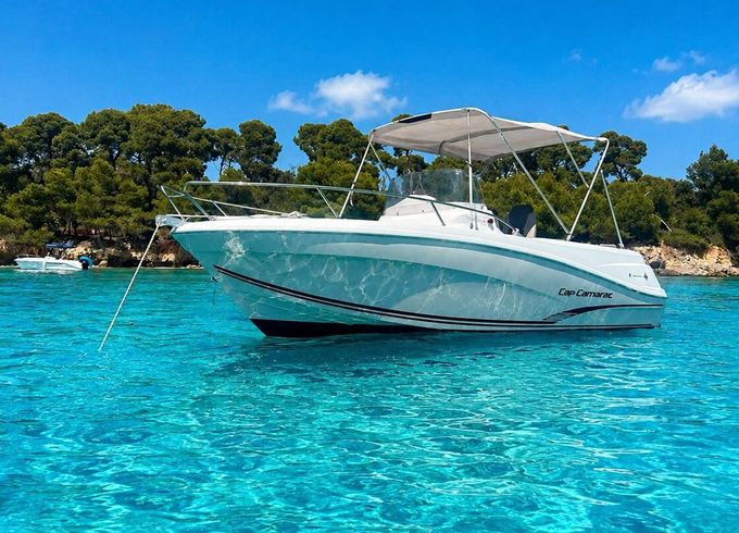 Motorboat Jeanneau Cap Camarat 5.5 Cc 100hp