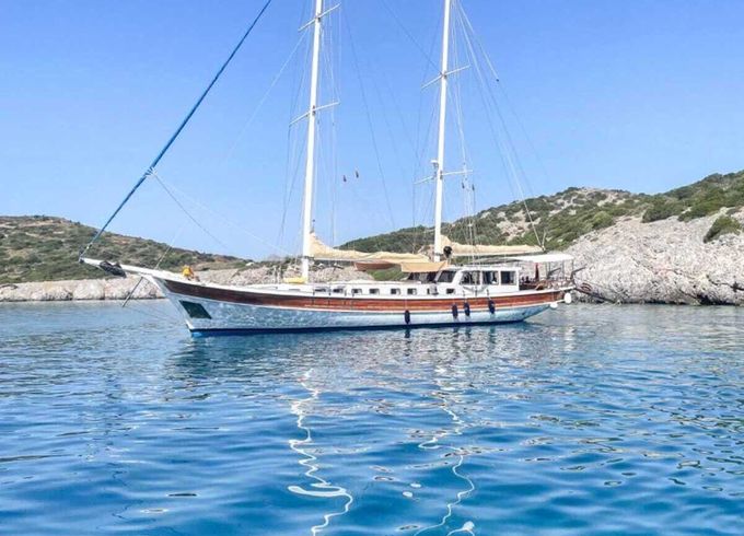 Gulet Stylish Traditional  ( Fatoş Xc ) 100 Ft Luxury Bodrum Gulet 30m