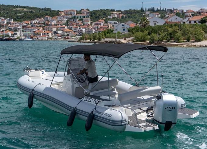 RIB Italy Marlin 790 250hp
