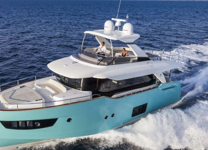 Motor yacht Absolute NAVETTA 58 1250hp