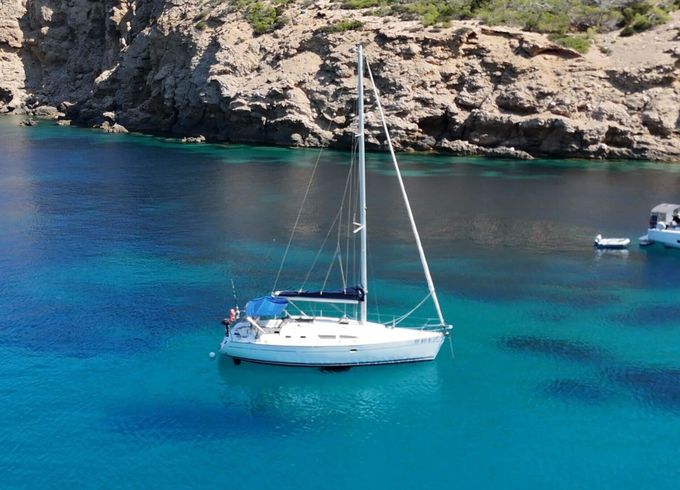 Sailboat Jeanneau Sun Odyssey 37 10.95m