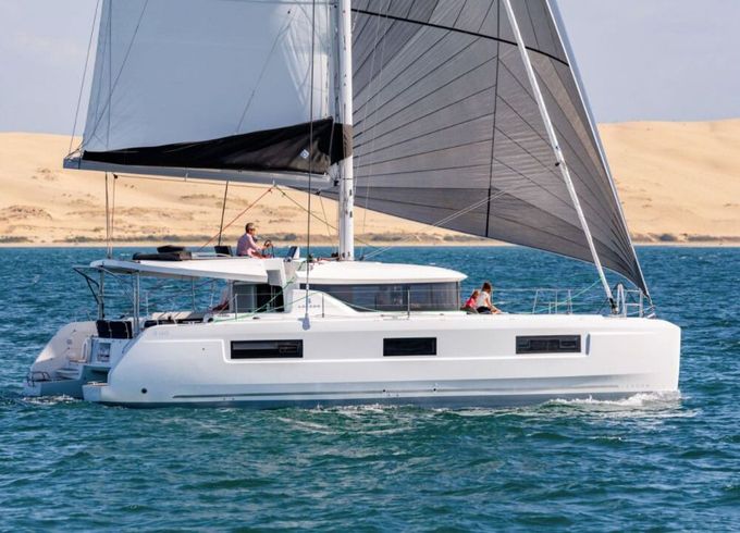 Catamaran Lagoon 46 14m