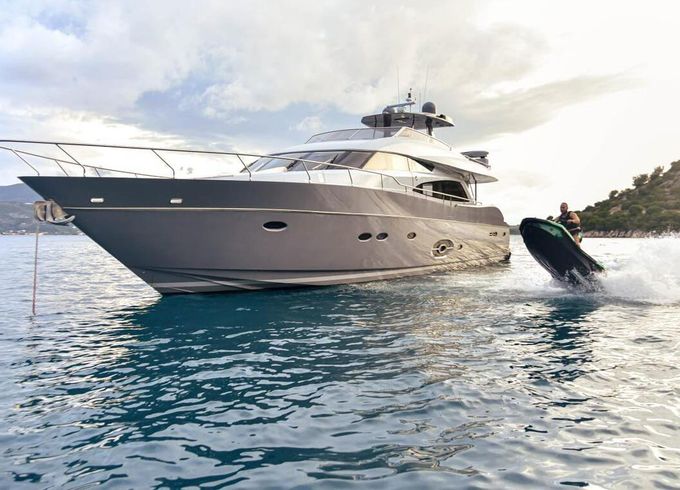 Motorboat Royal Denship Royal Denship 1800hp