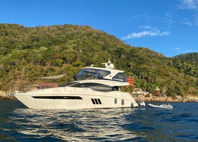 Motor yacht Sea Ray L590 FLY 1800hp