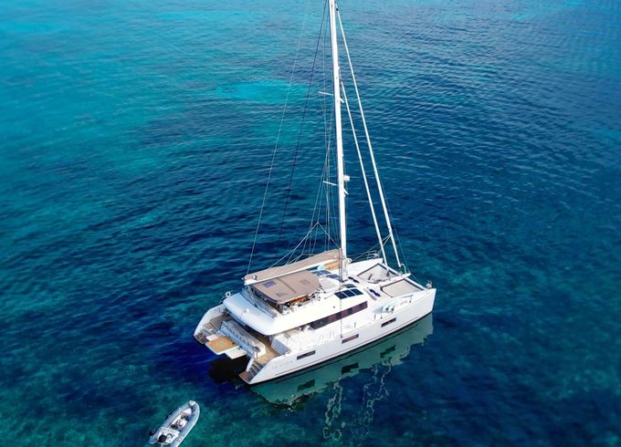 Catamaran Lagoon Lagoon 620 Essence 18.9m