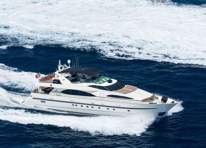 Motor yacht AZIMUT 100 3600hp