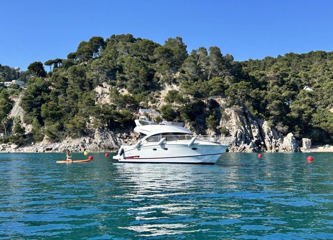 Motor yacht Bénéteau Antares 36 600hp