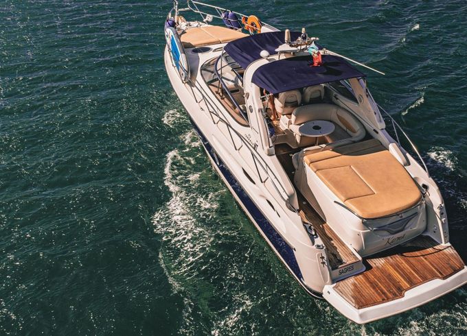 Motorboat Cranchi Endurance 41 700hp
