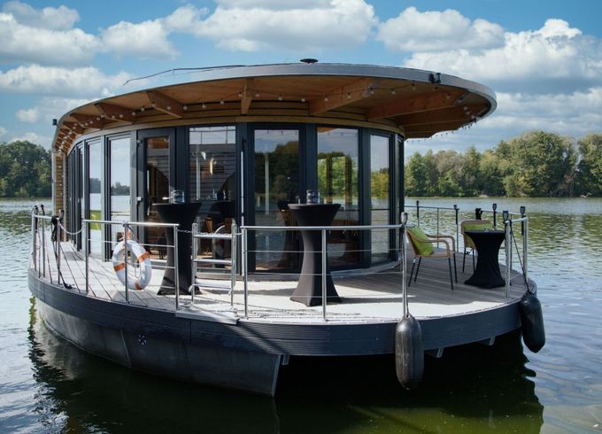 Houseboat Nautilus Hausboote Ei-Home