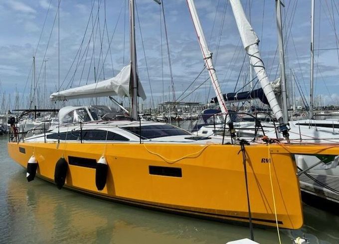 Sailboat RM 1180 13.05m