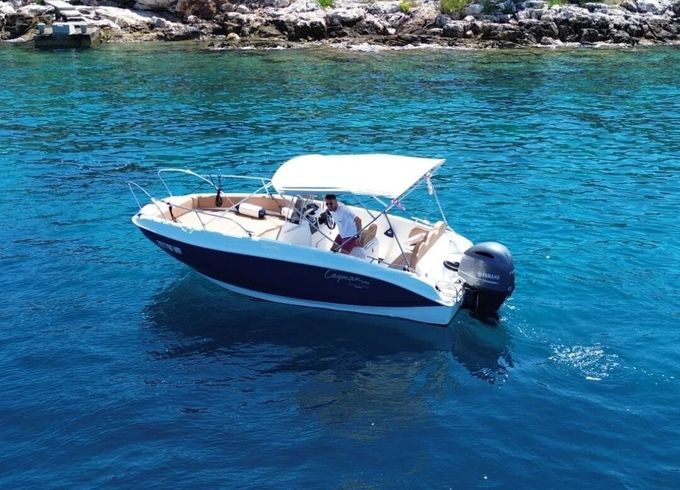 Motorboat Cayman Deluxe 150hp