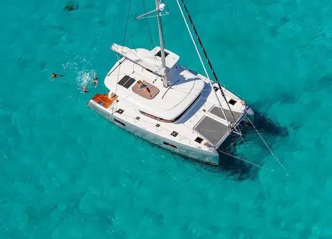 Catamaran Lagoon Lagoon 42 12.8m