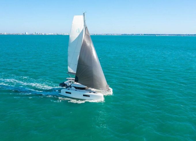 Catamaran Lagoon LAGOON 38 11m