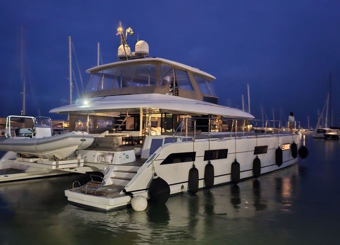 Catamaran Lagoon LAGOON 630 MY 19.5m