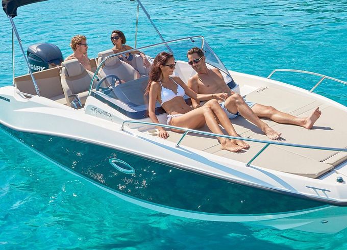 RIB Quicksilver Activ 675 Sundeck 150hp