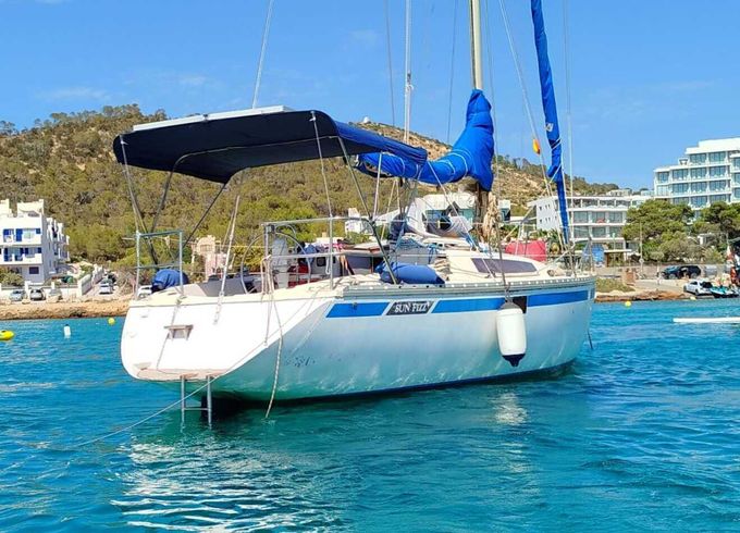 Sailboat Jeanneau Sun Fizz 40 12m