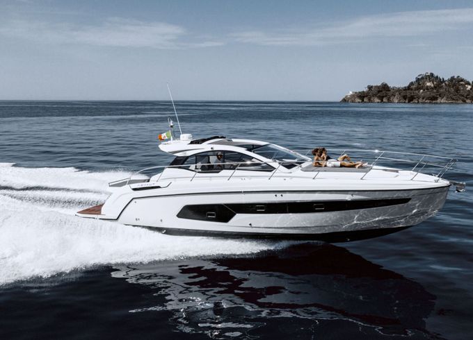 Motorboat Azimut 45 960hp