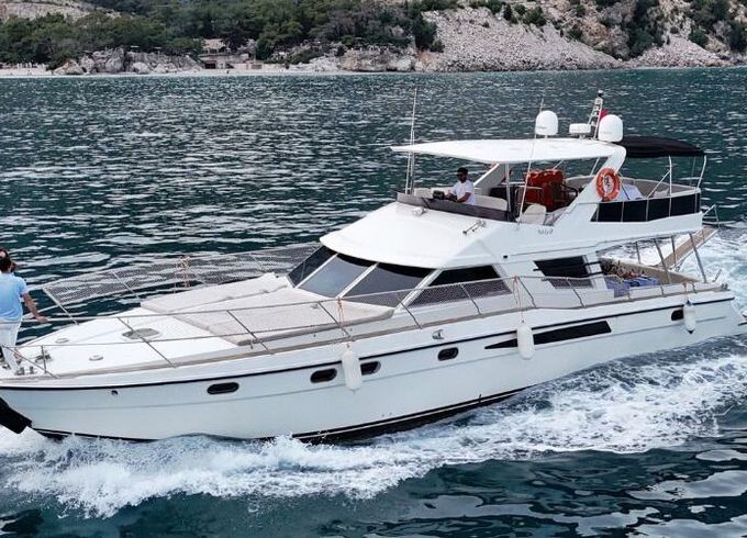 Motorboat Fairline Custom 1000hp