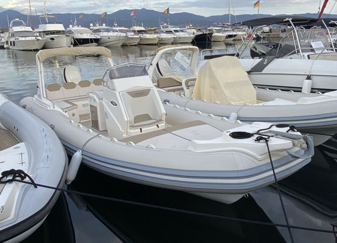 RIB Lomac Nautica 850 In 300hp