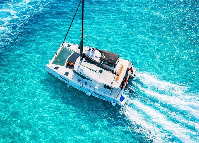 Catamaran Fountaine Pajot Isla 40 11.93m