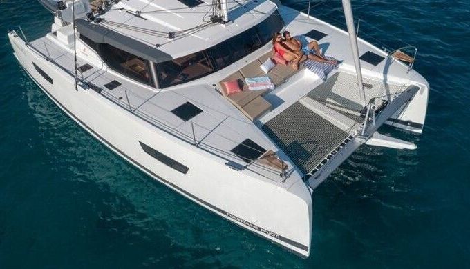 Catamaran Fountaine Pajot Astrea 42 with watermaker 12.58m