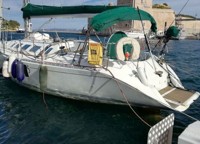 Sailboat Beneteau First 41 S5 12.3m