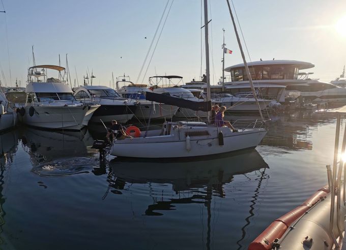 Sailboat Jeanneau Love Love 6.6m