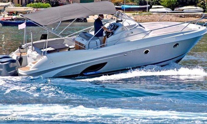 Motorboat Beneteau Flyer 850 400hp