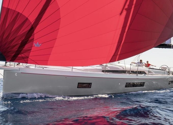 Sailboat BENETEAU OCEANIS 51.1 15.94m