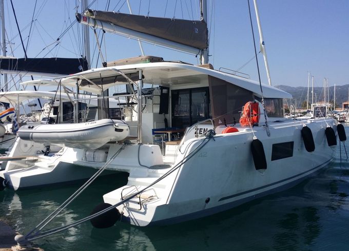 Catamaran Lagoon Lagoon 42 12.8m