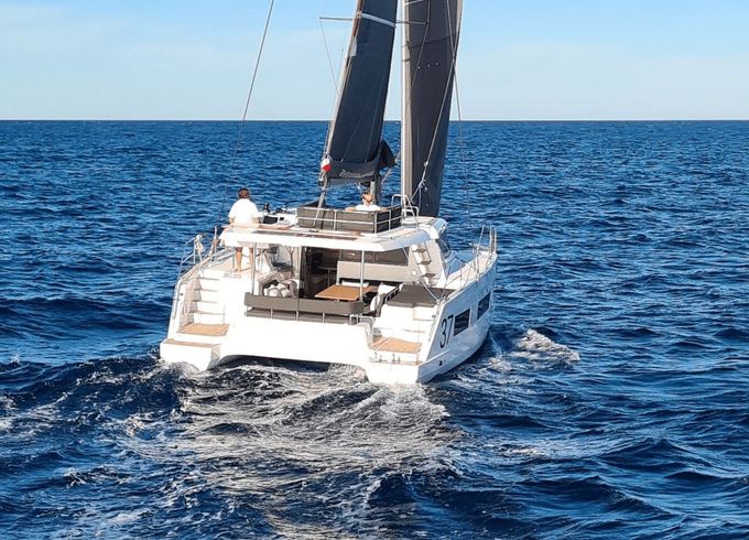 Catamaran aventura 37 10.9m