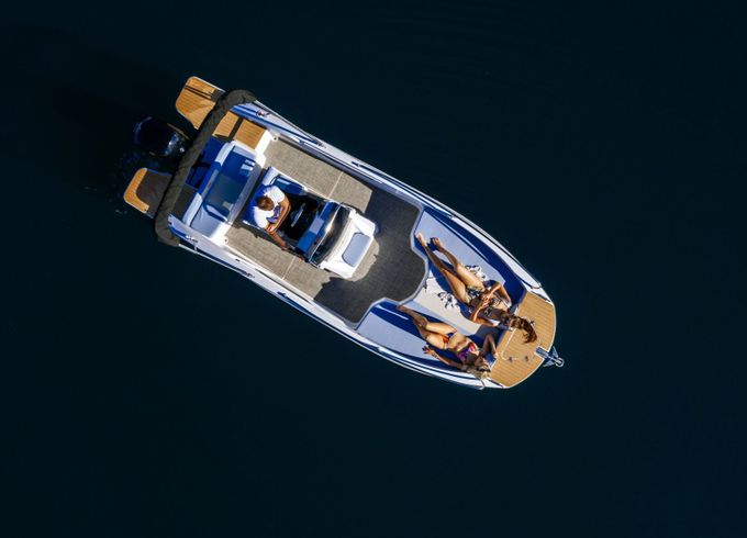Motorboat Oktogon Venturo 21 100 100hp