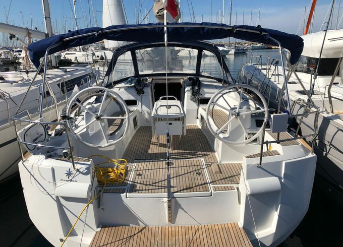 Sailboat Jeanneau Sun Odyssey 519 15.75m