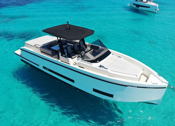 Motorboat De antonio 36 600hp