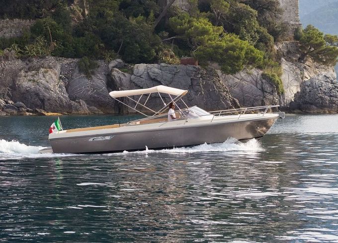Motorboat Asterie 35 760hp