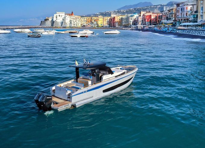 Motorboat ITALYURE 38 Sport 800hp