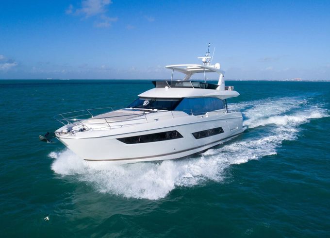 Motor yacht Jeanneau PRESTIGE FLY 680 1800hp