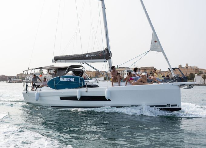 Sailboat Dufour Dufour 37 10m