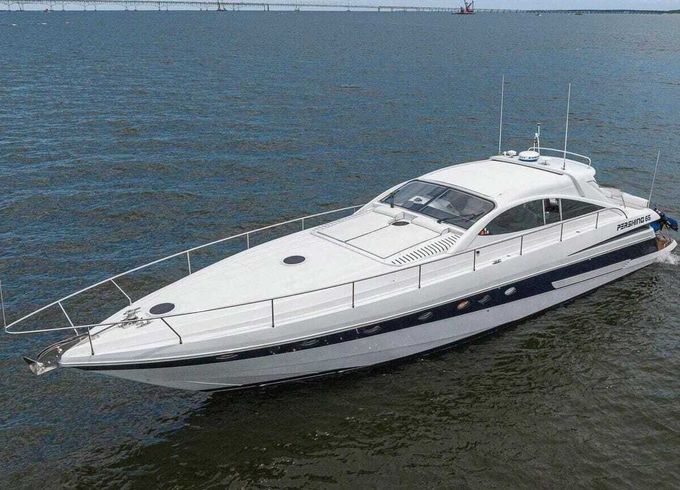 Motor yacht Ferretti Pershing 65 3000hp