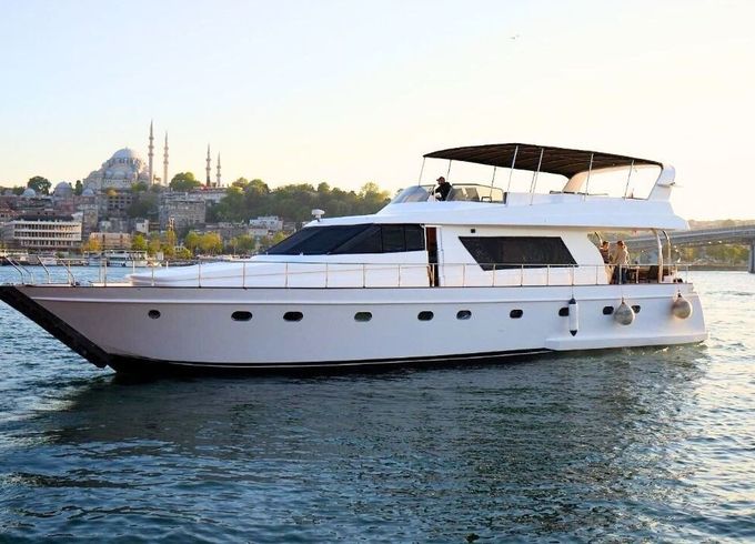 Motor yacht 23m Yacht 650hp