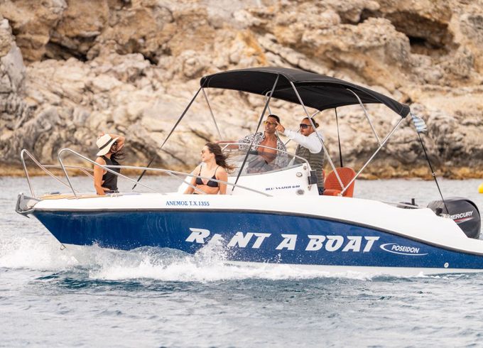 Motorboat Poseidon Blu water 640 150hp