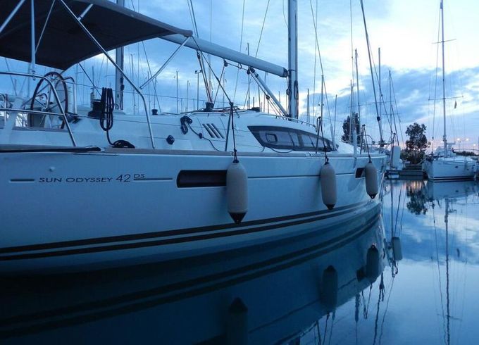 Sailboat Jeanneau Sun Odyssey 42 DS 12.93m