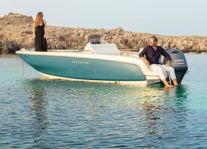 Motorboat INVICTUS 200SX 115hp