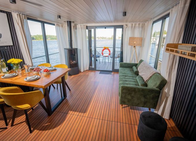 Houseboat WOMA D13