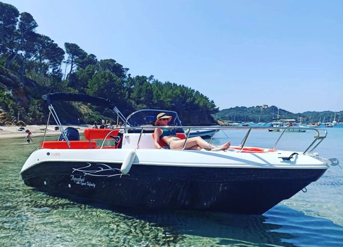 Motorboat Aquabat infinity 20 150hp